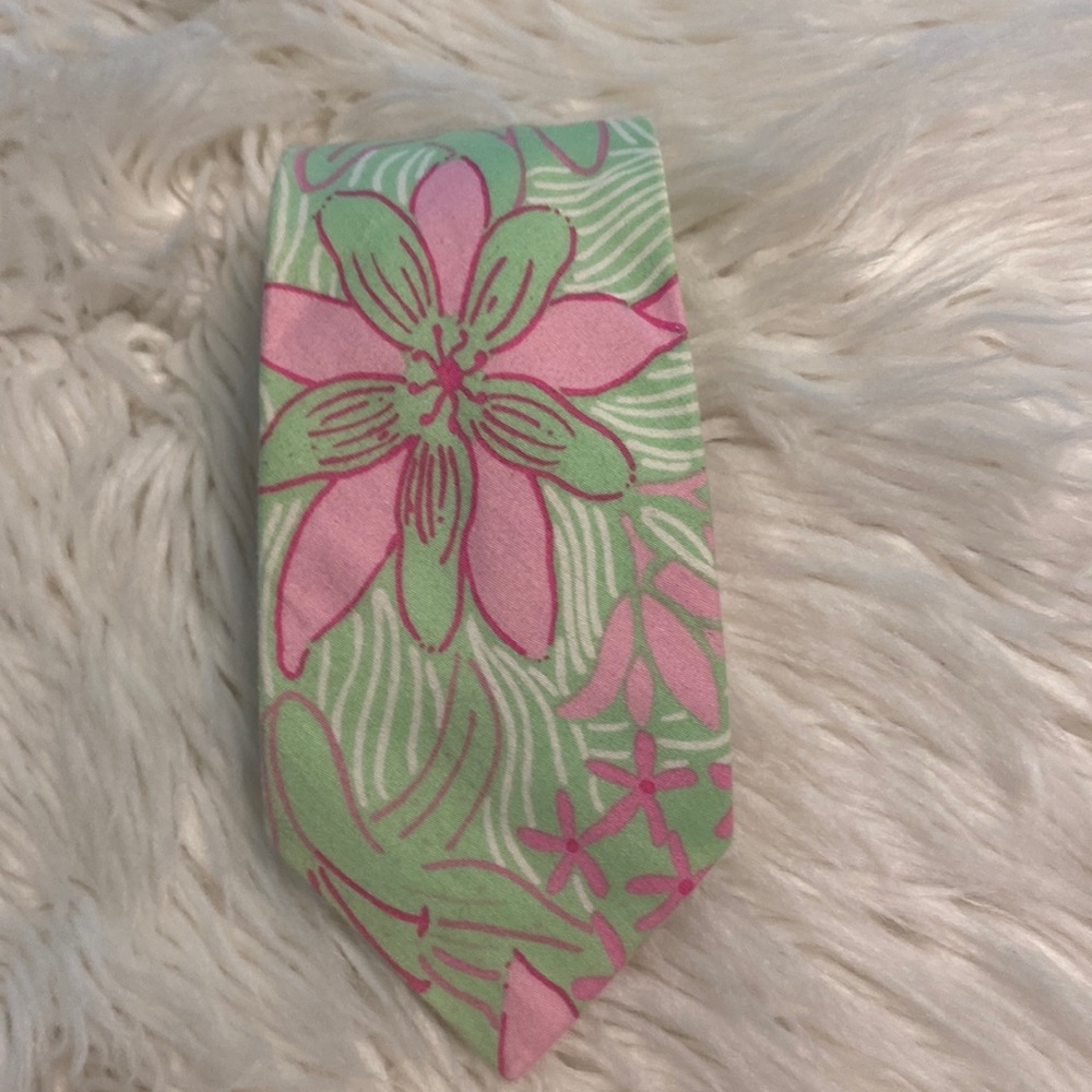 Vintage Lilly Pulitzer Rare to find Man Tie excellent condition